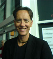 Richard E Grant